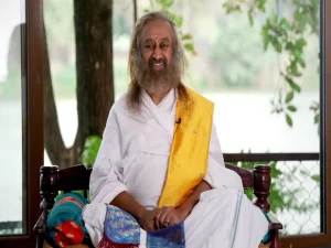 Home 79 Gurudev Sri Sri Ravi Shankar | Yoga.in